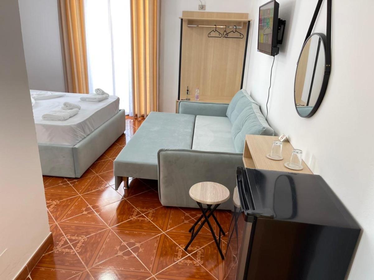 Villa Gaudium Radhime Luaran gambar