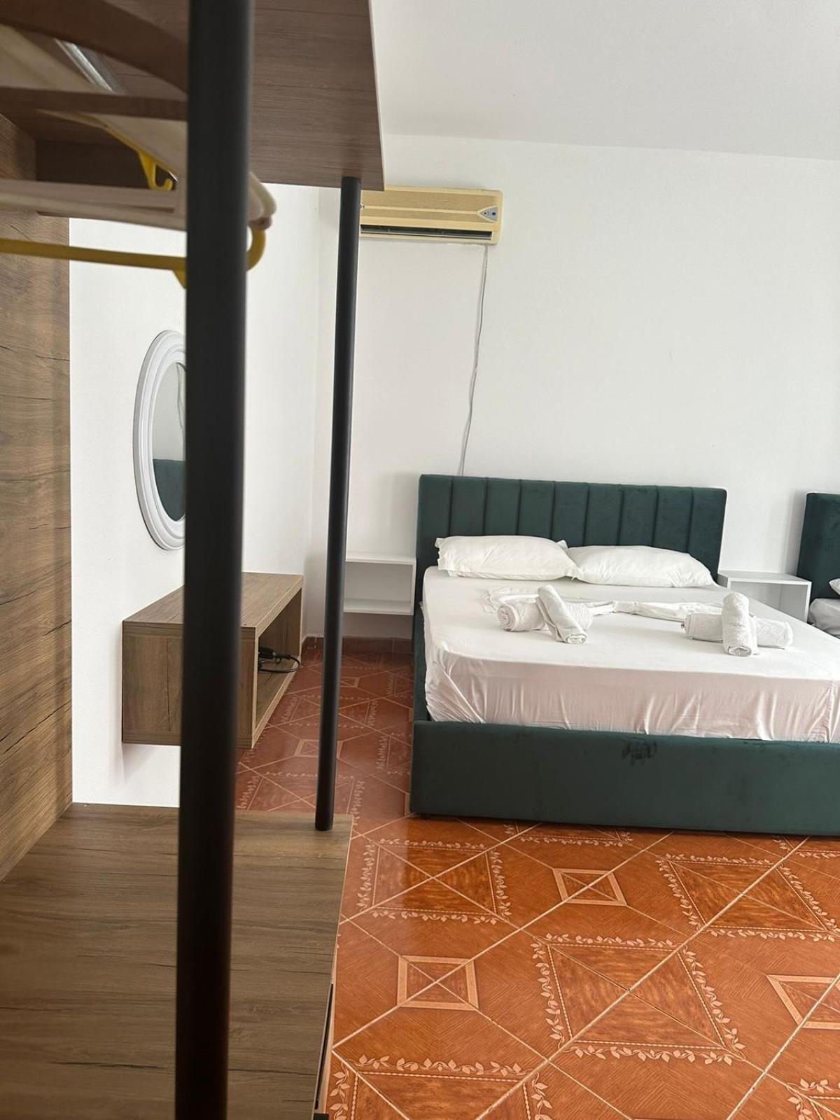Villa Gaudium Radhime Luaran gambar